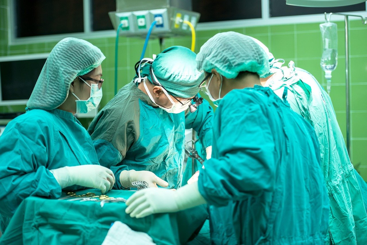I Live in Vancouver and Need Surgery Quickly. Who Can Help? A Practical Guide to Understanding Your Options
